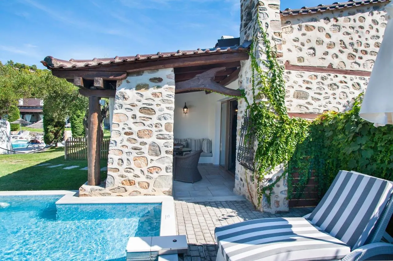 Acrotel Athena Residence Elia Nikitis 5*,